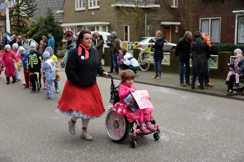 ../Images/Kinderoptocht 2016 030.jpg